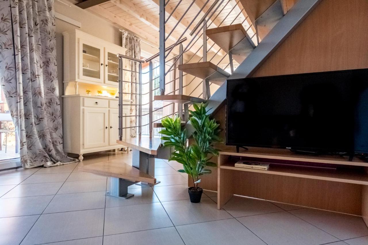 Residenza Oleandro Apartment Desenzano del Garda Exterior photo