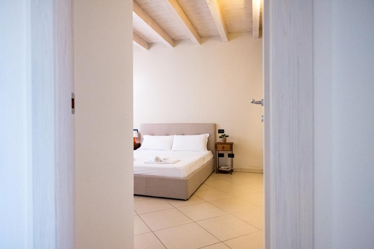 Residenza Oleandro Apartment Desenzano del Garda Exterior photo